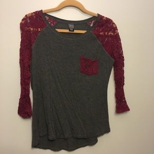 gray and maroon shirt with lace sleeves